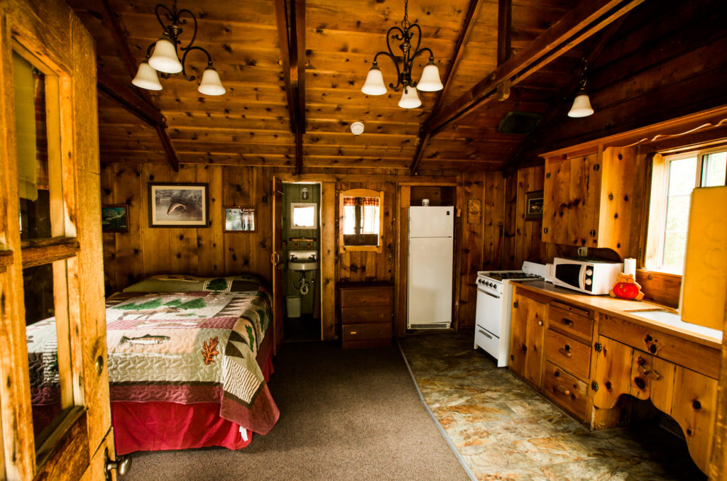 Honeymoon Cabin - Bishop Creek Lodge